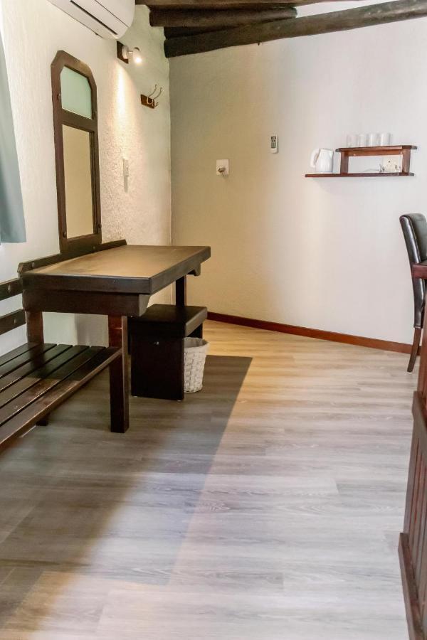 Okahandja Country Hotel Zewnętrze zdjęcie