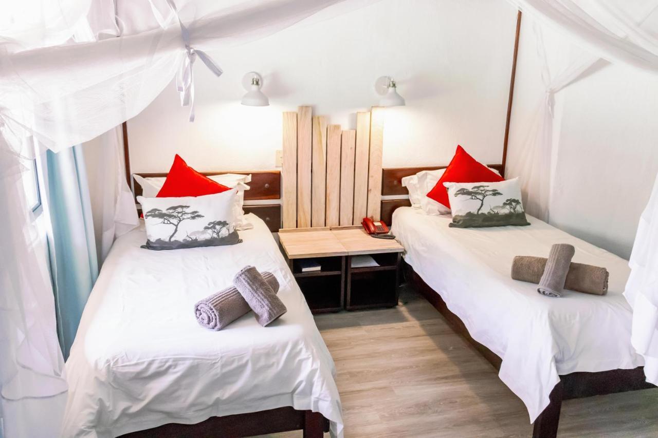 Okahandja Country Hotel Zewnętrze zdjęcie